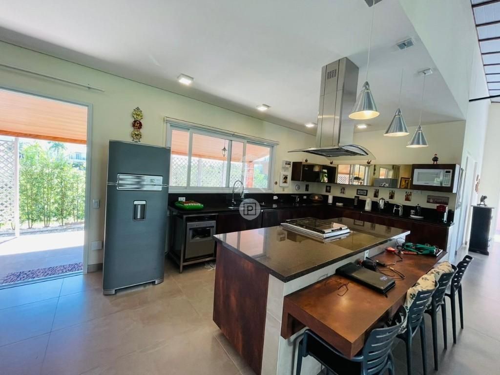 Casa em Sul do Rio, Santo Amaro da Imperatriz. 3 quartos, 320m². Imagem 8 de 15